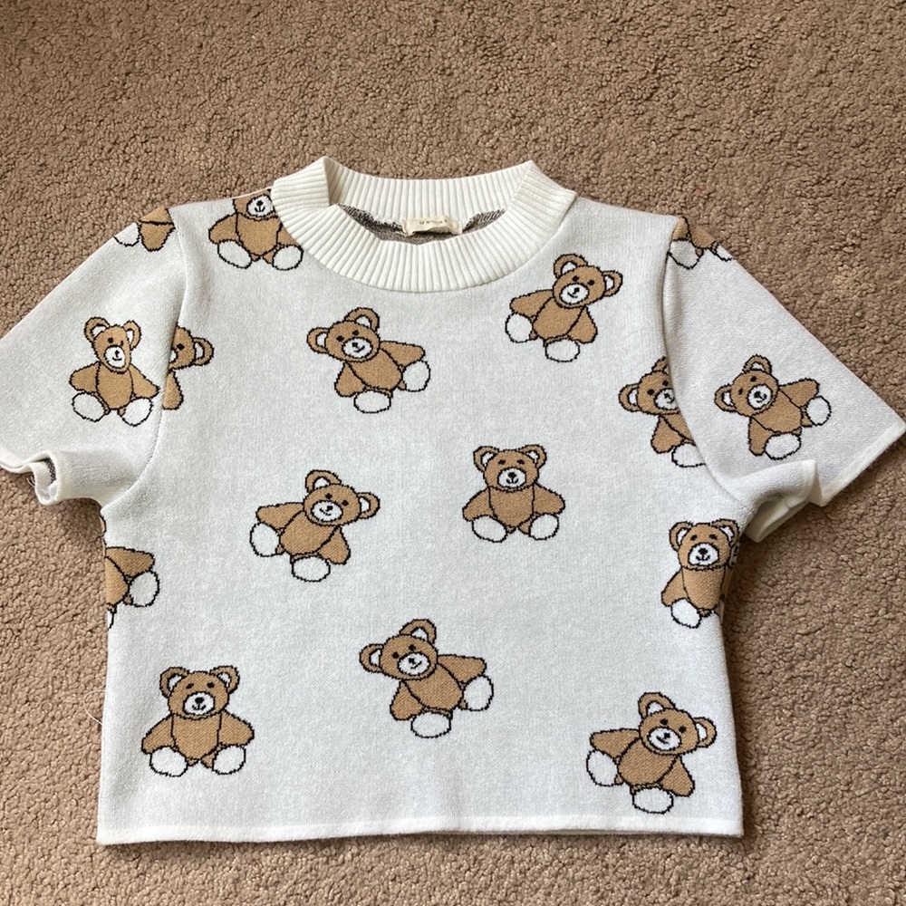 DressedInLALA CutieCutie Crop WHITE 🧸 Knit Top - WORN 1x! MintCondition!